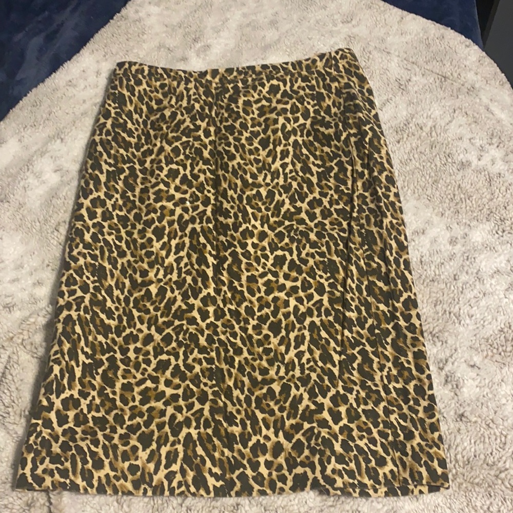 Leopard pencil skirt